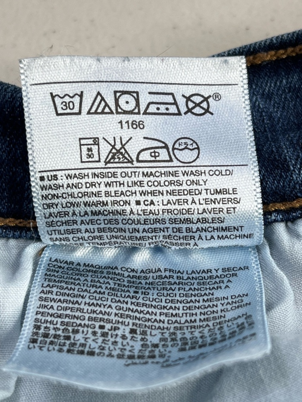 Old Navy Women's Curvy, Mid-rise  Jeans, size 2 - Picture 3 of 12